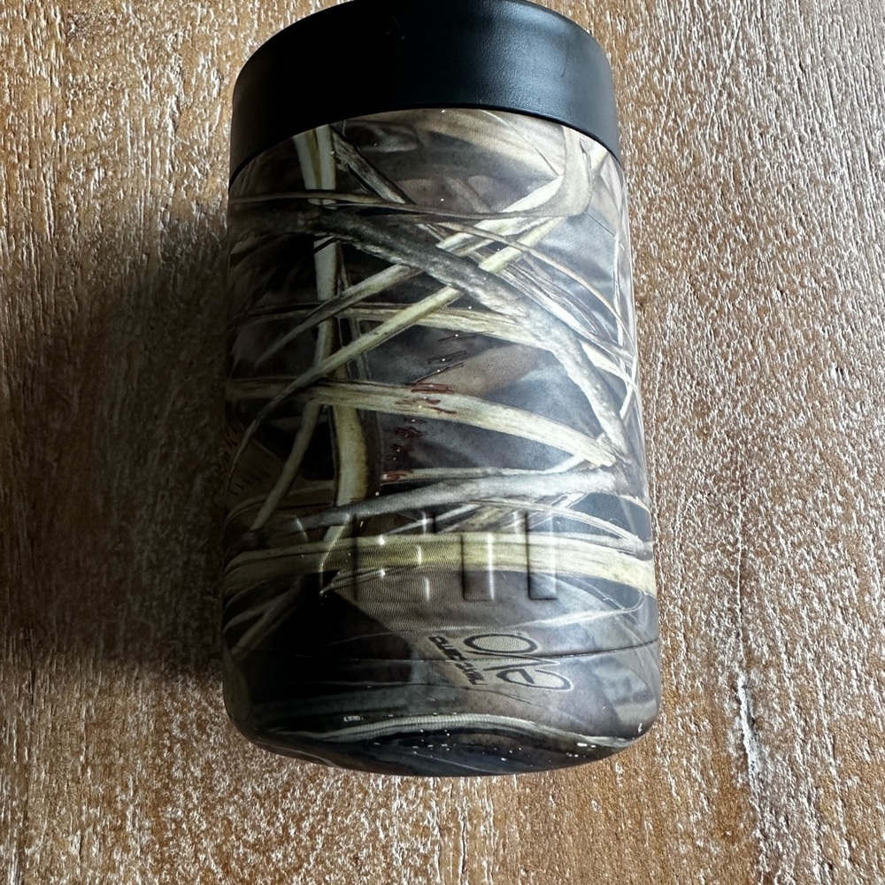 Yeti can cooler